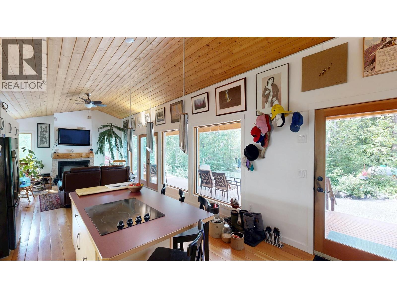 1427 HARTLEY ROAD - 16