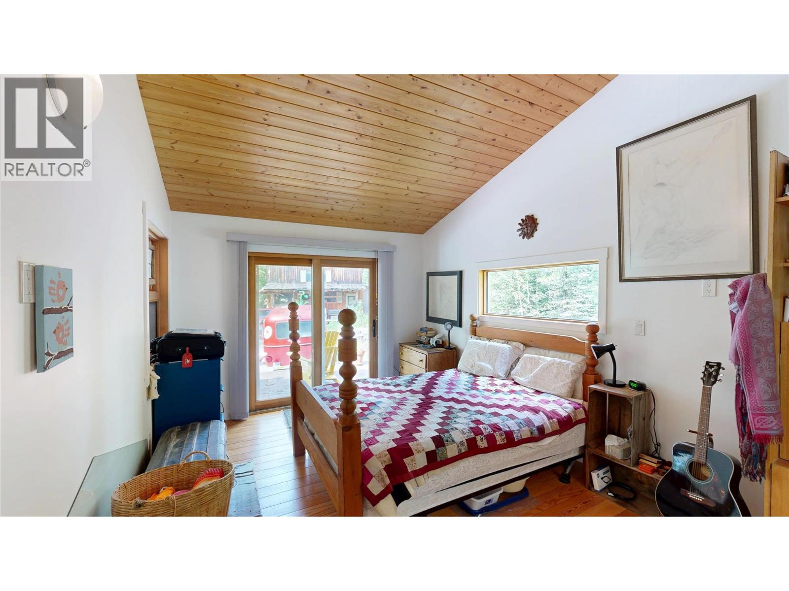 1427 HARTLEY ROAD - 23