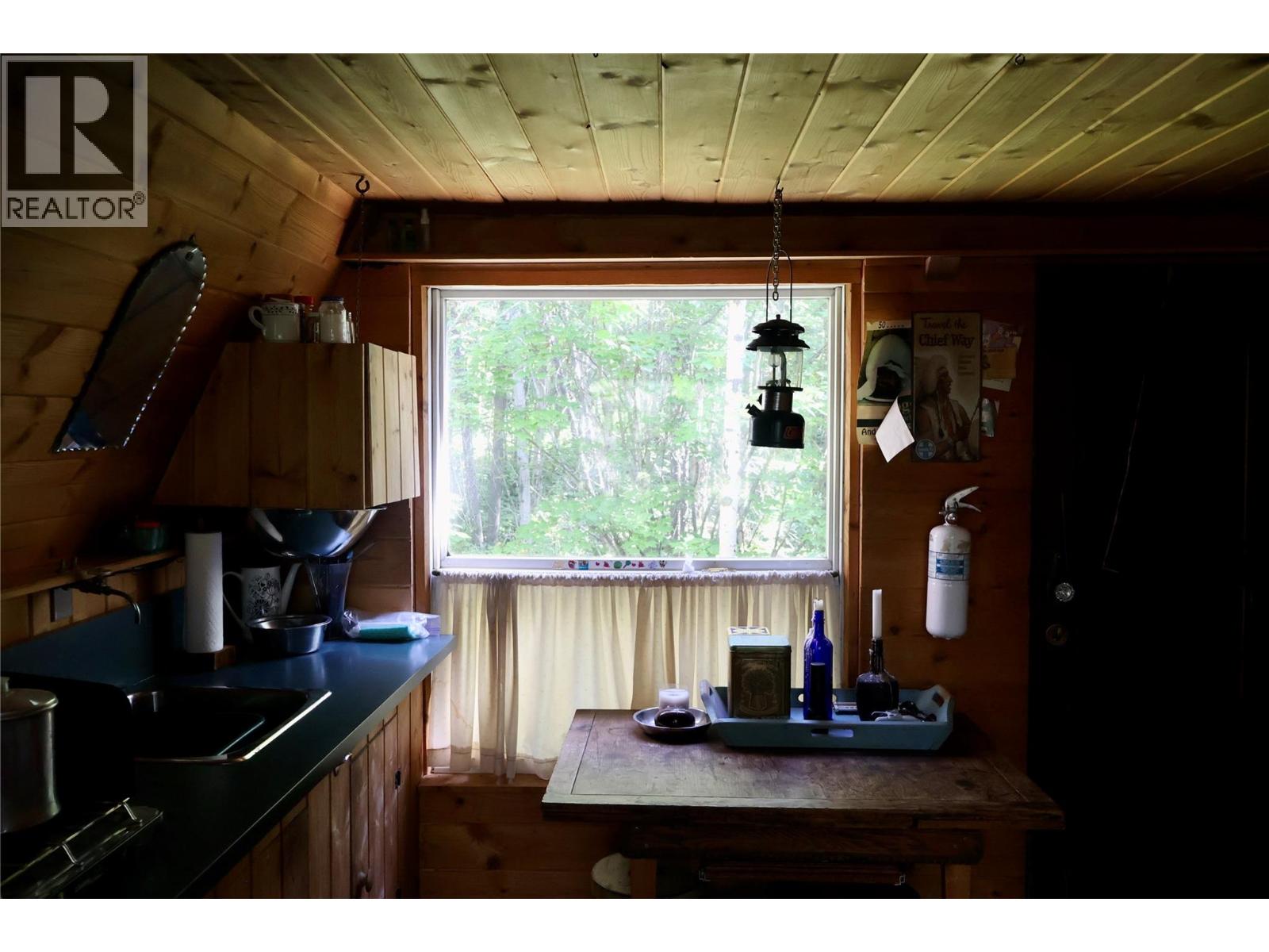 1427 HARTLEY ROAD - 44