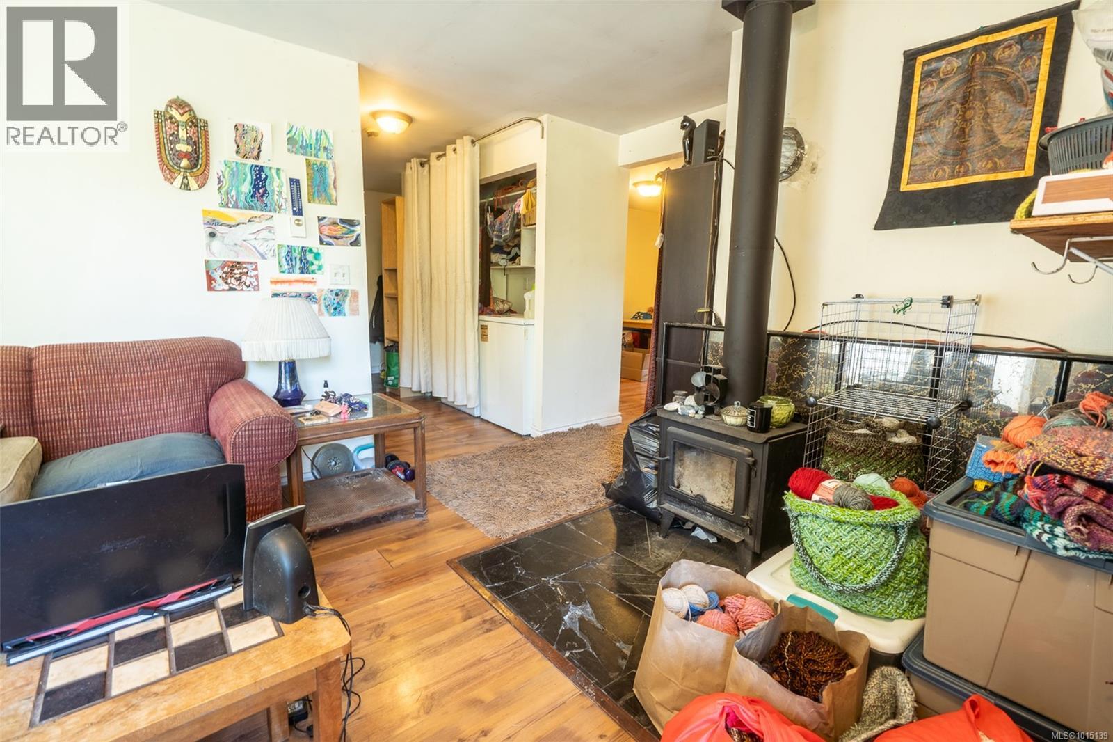 110 Ross Rd, Salt Spring