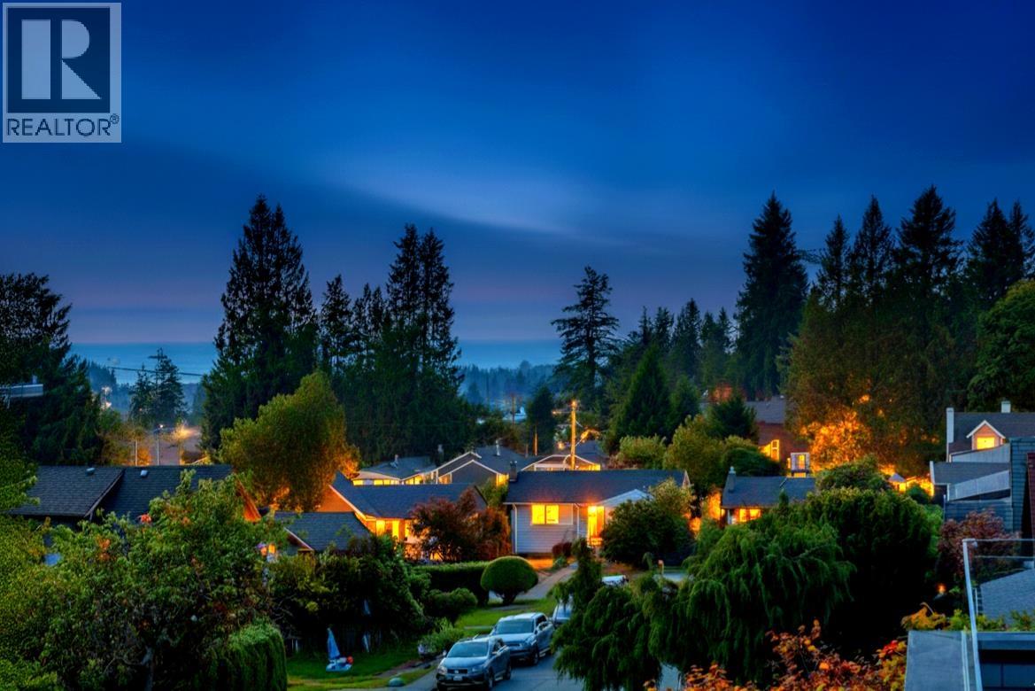 238 E 28TH STREET, North Vancouver