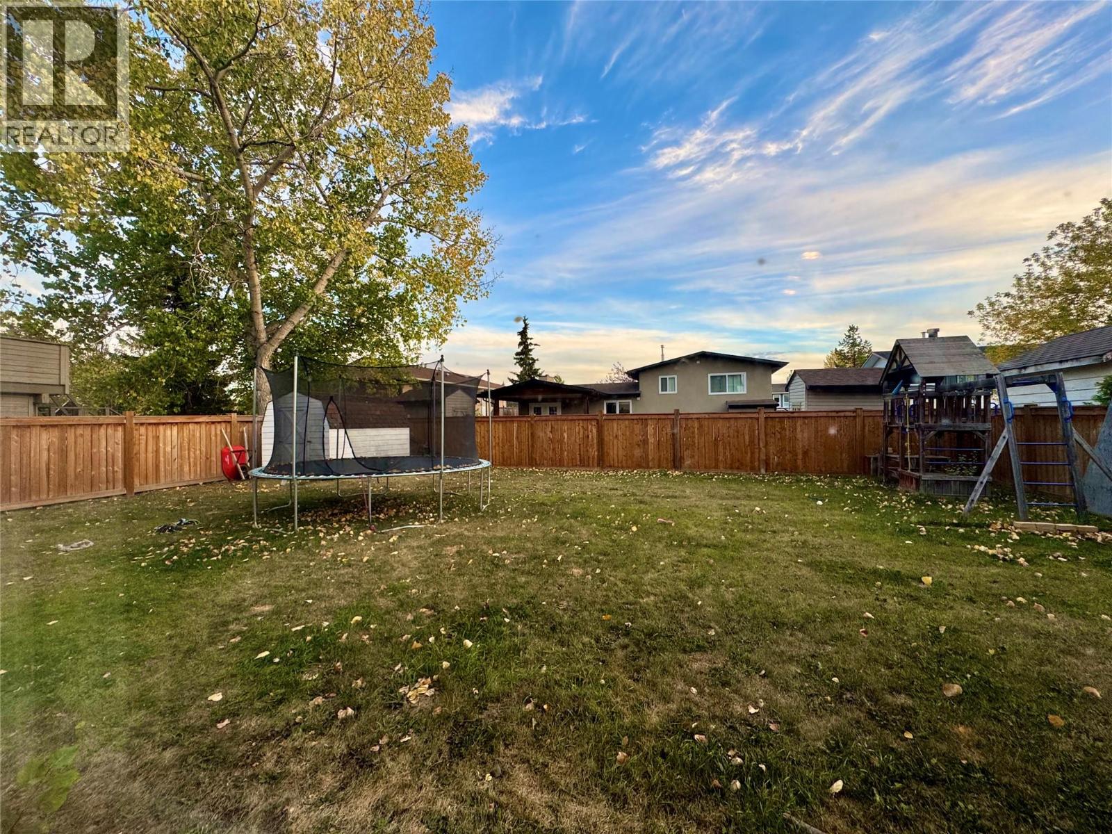 1715 Cedarwood Court, Dawson Creek