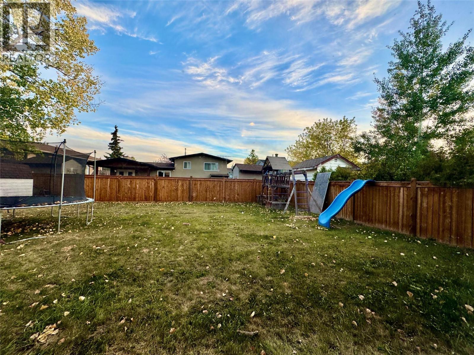 1715 Cedarwood Court, Dawson Creek