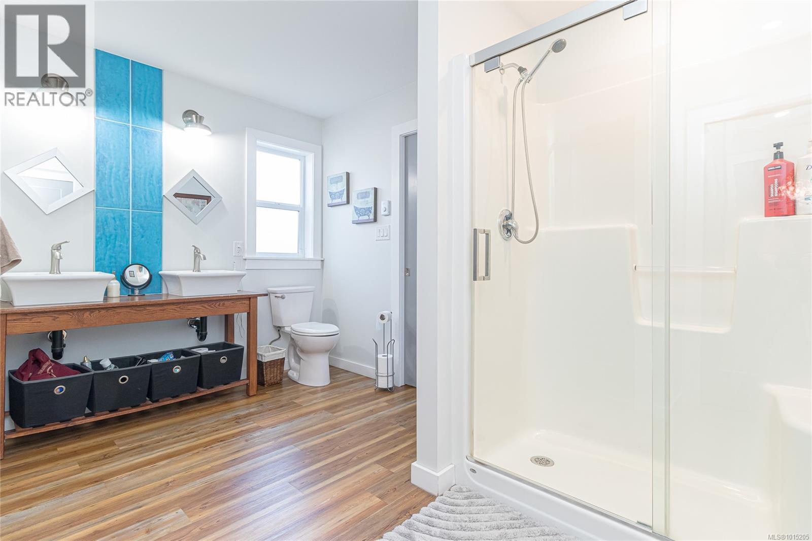 108 Crease Ave, Saanich