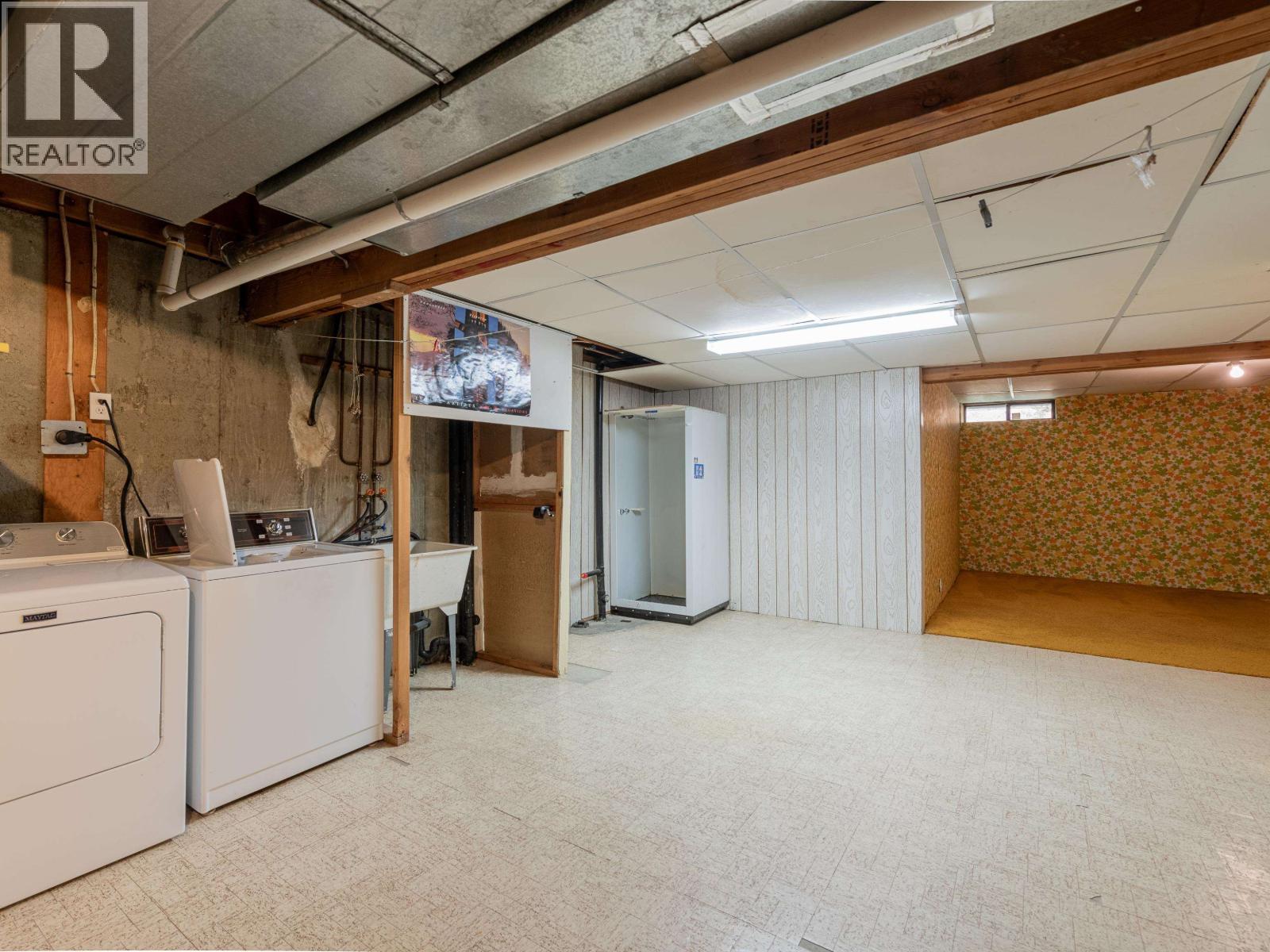 4245 BIRCHWOOD CRESCENT, Burnaby