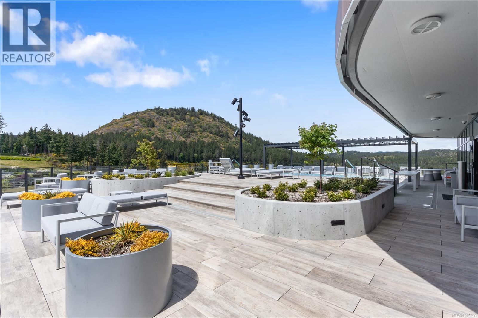 308 2000 Hannington Road, Langford