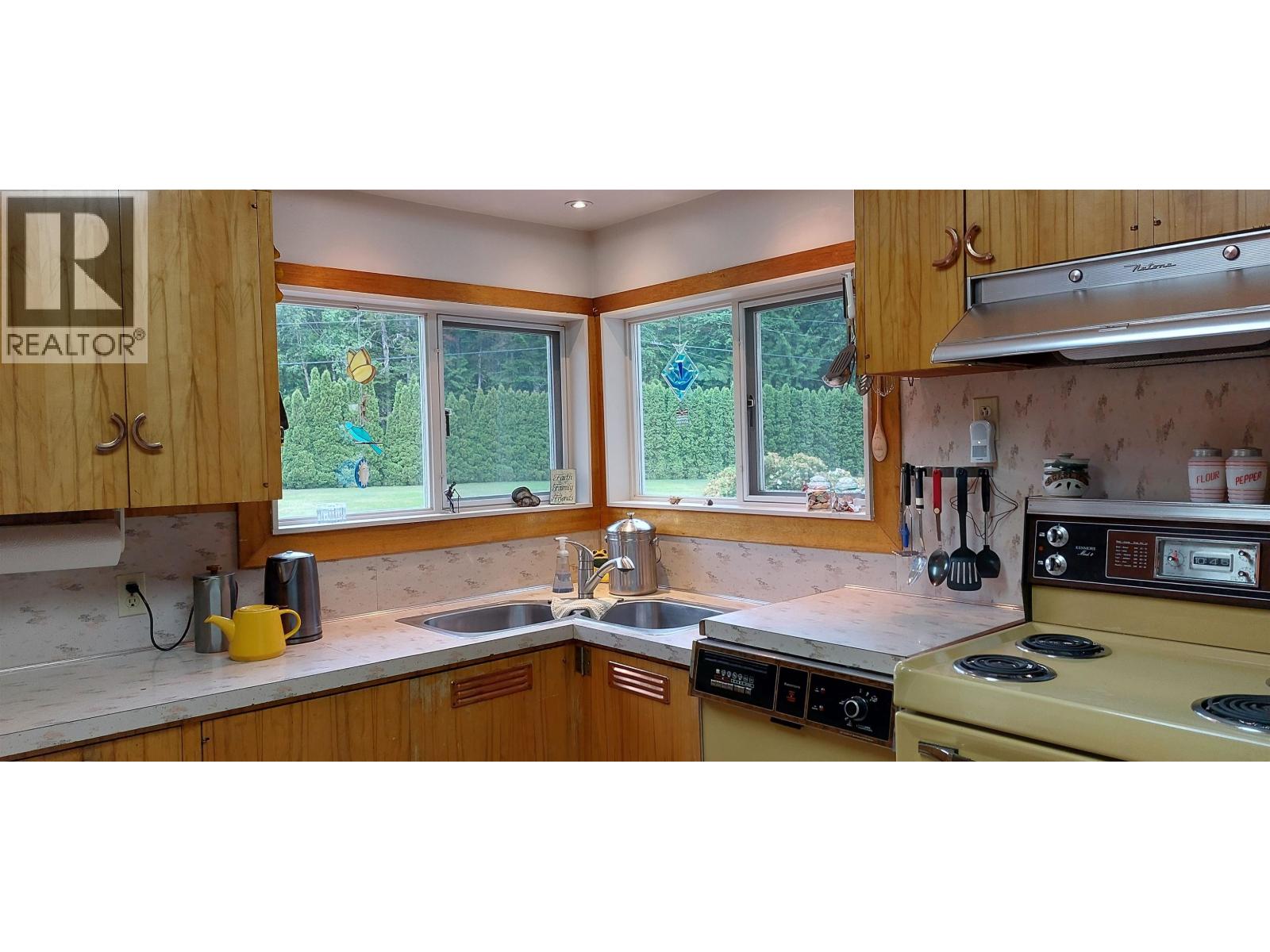 2459 SALOOMPT ROAD, Bella Coola