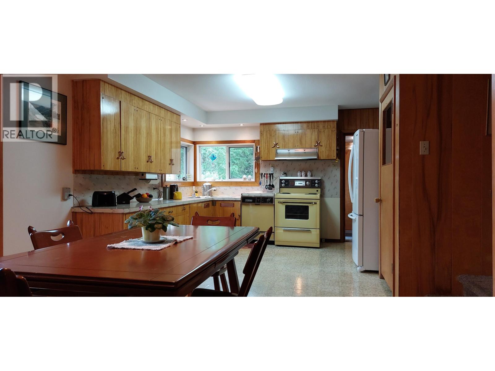 2459 SALOOMPT ROAD, Bella Coola