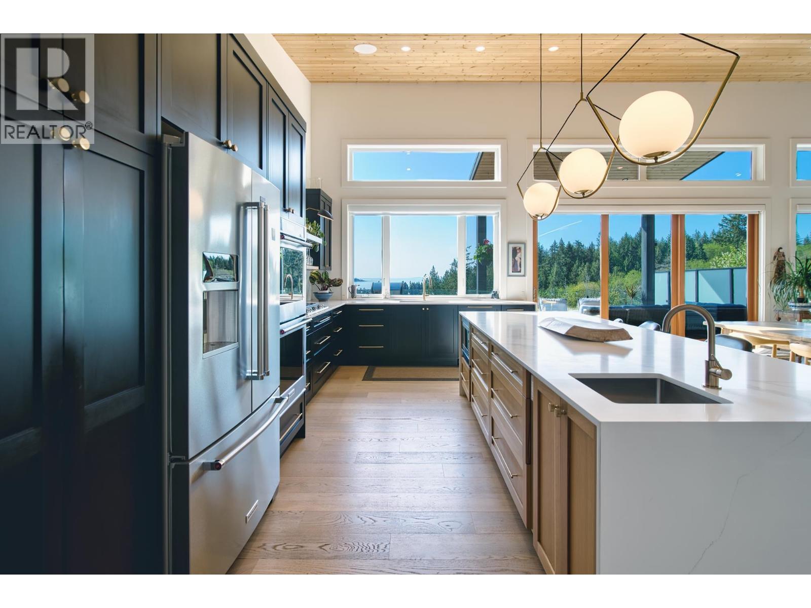 5769 GENNI'S WAY, Sechelt