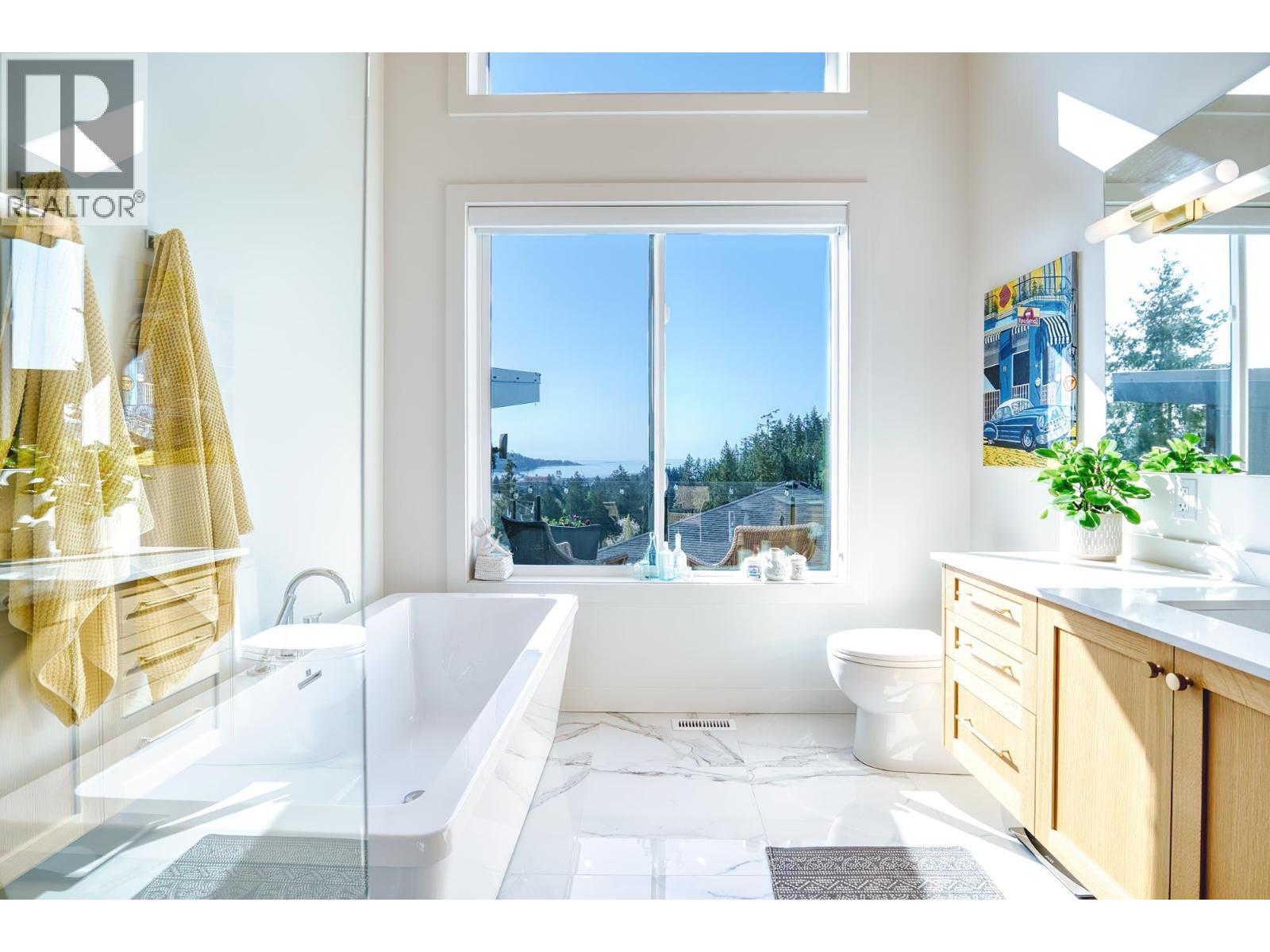 5769 GENNI'S WAY, Sechelt