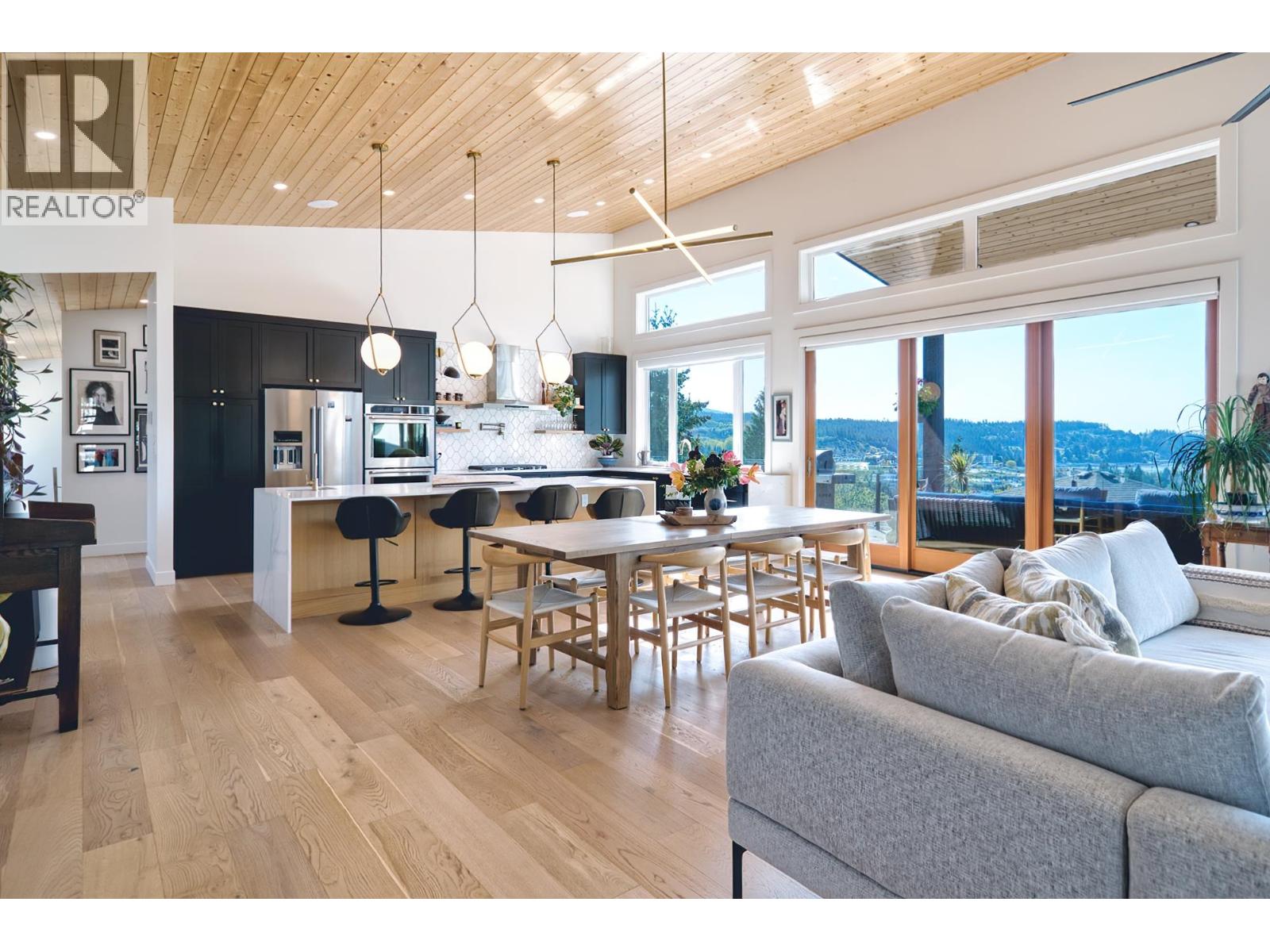 5769 GENNI'S WAY, Sechelt