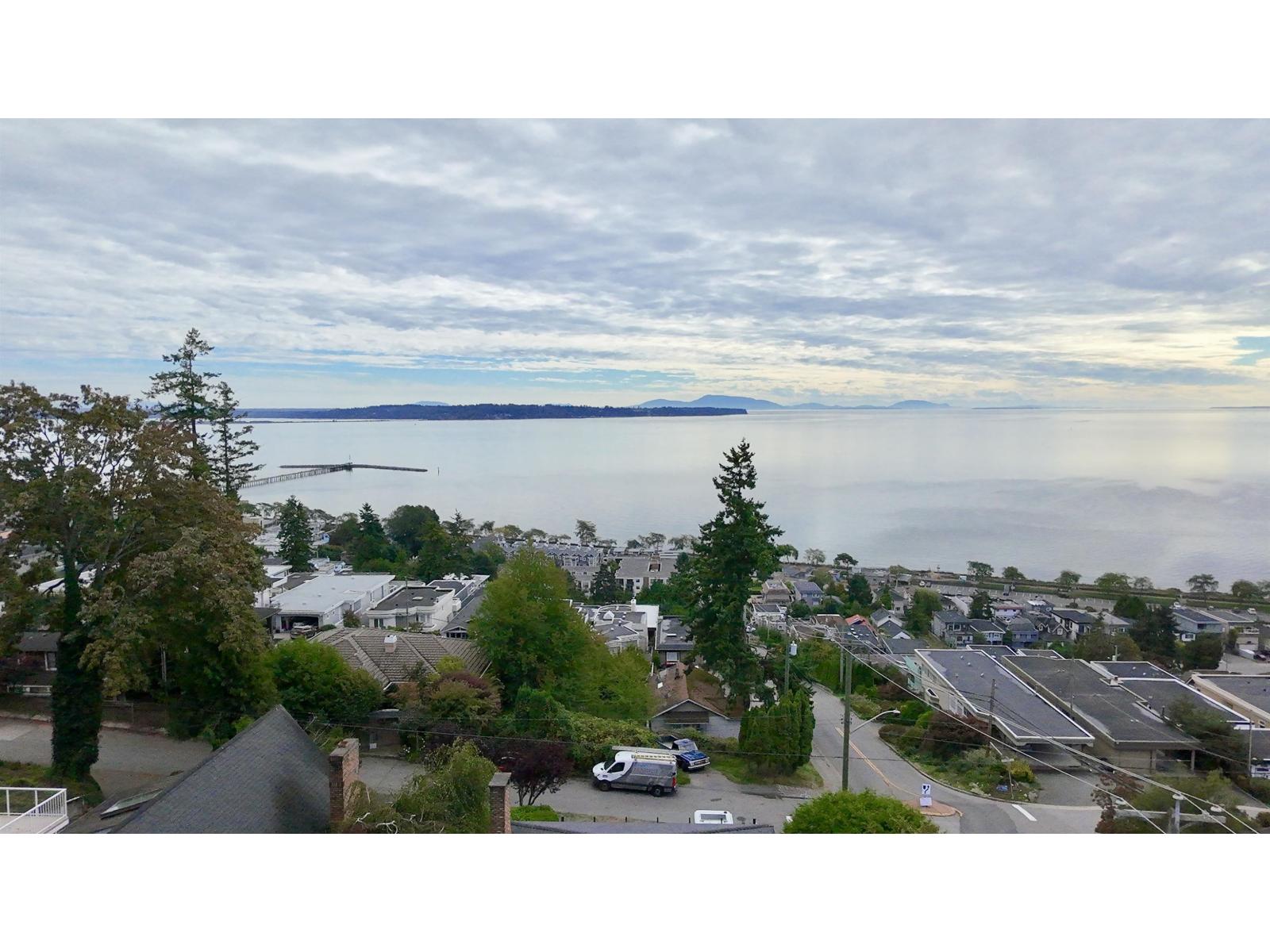 1352 OXFORD STREET, White Rock