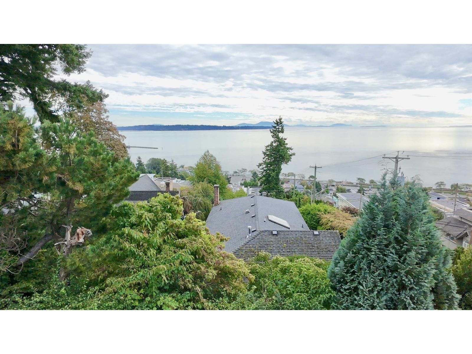 1352 OXFORD STREET, White Rock