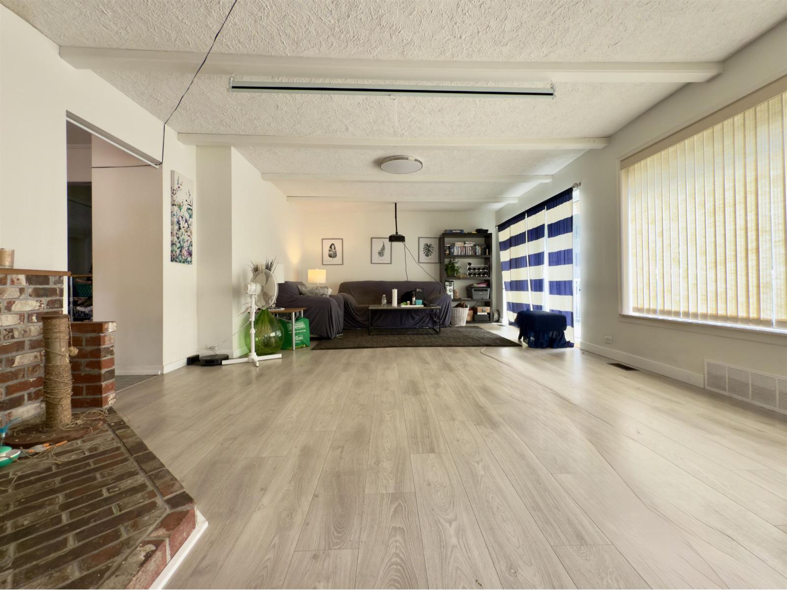 1352 OXFORD STREET, White Rock
