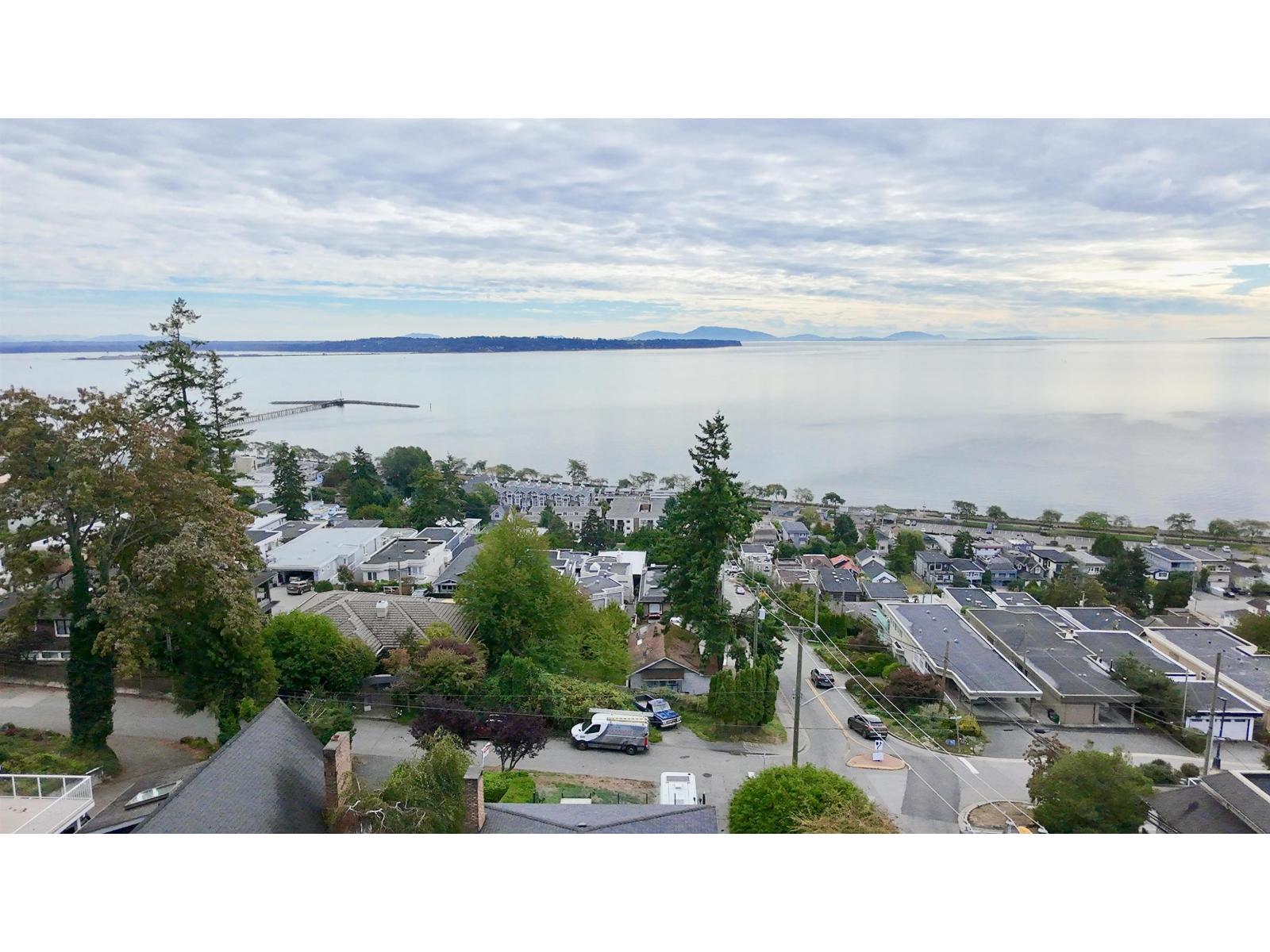 1352 OXFORD STREET, White Rock