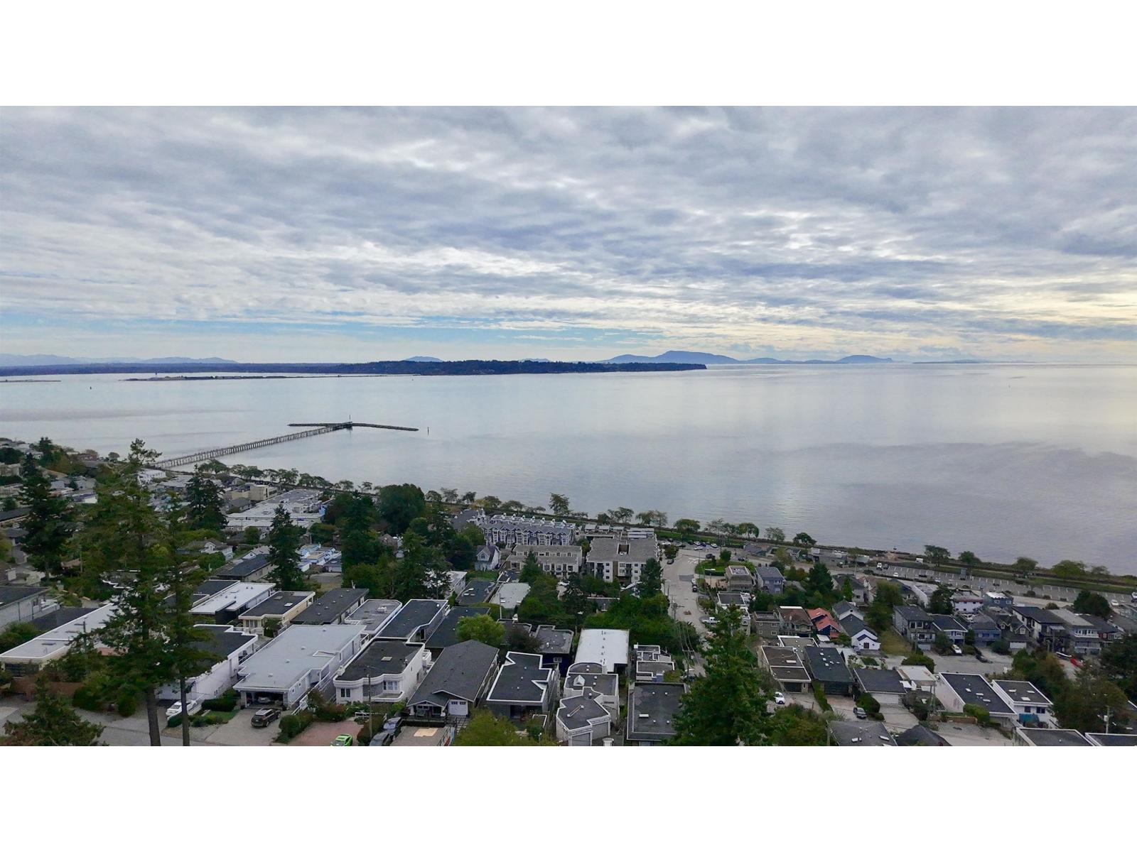 1352 OXFORD STREET, White Rock