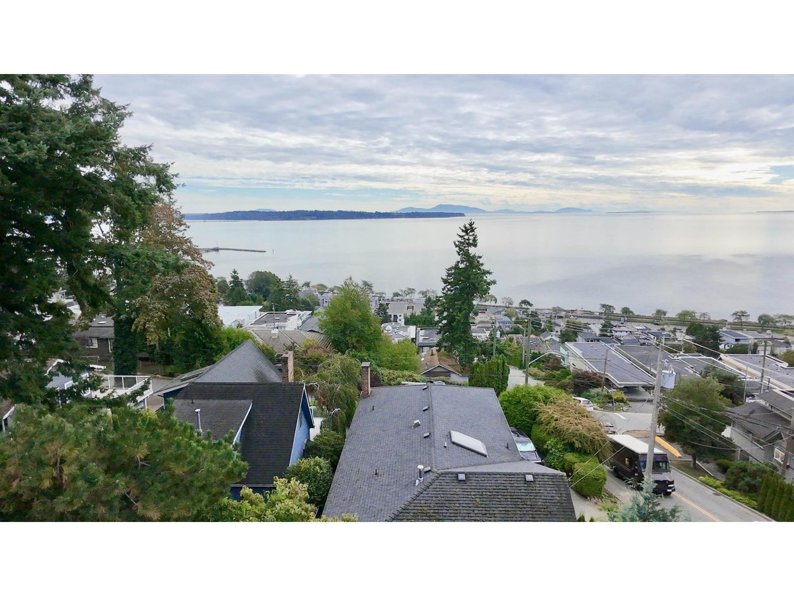 1352 OXFORD STREET, White Rock