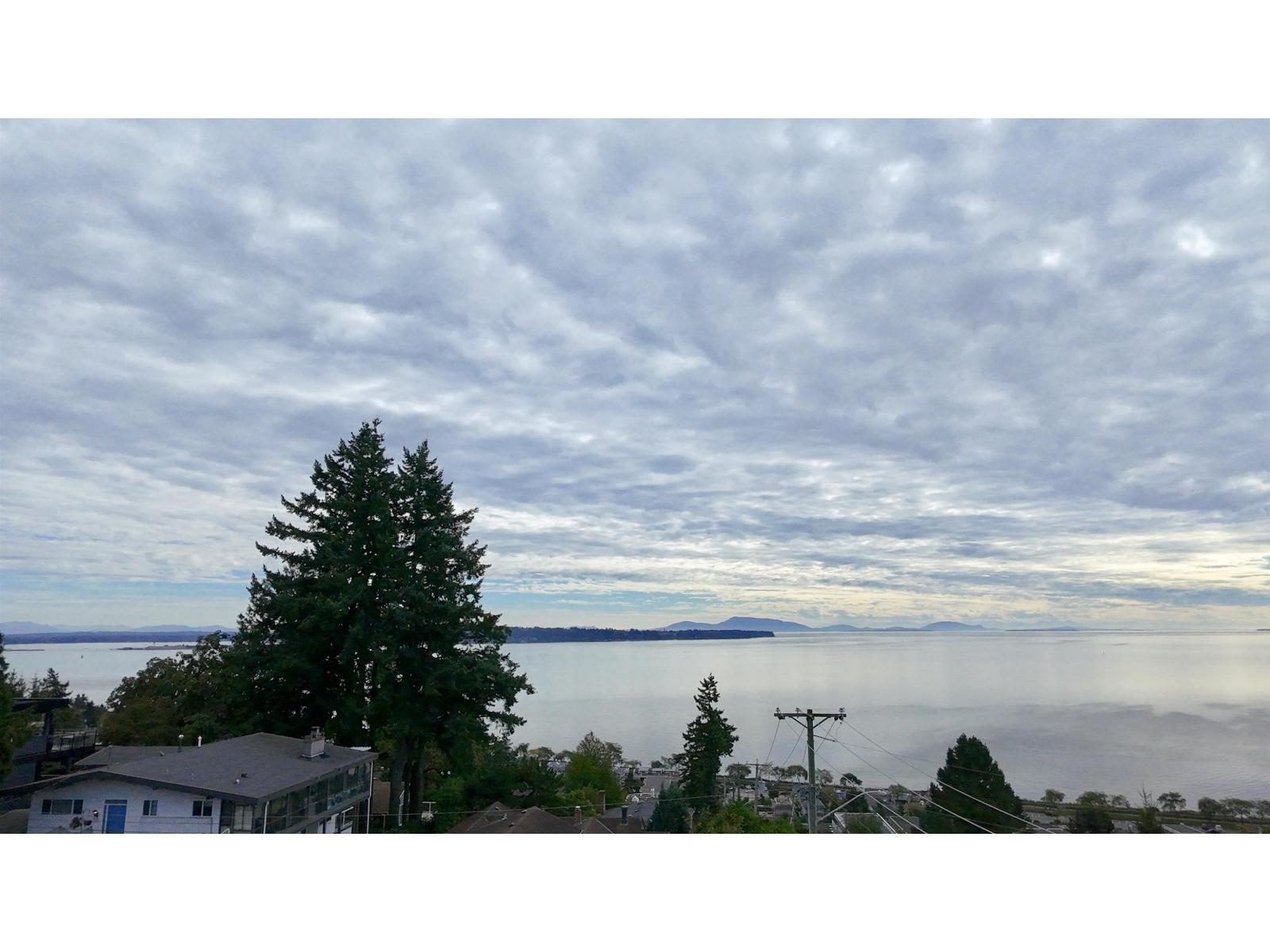1352 OXFORD STREET, White Rock