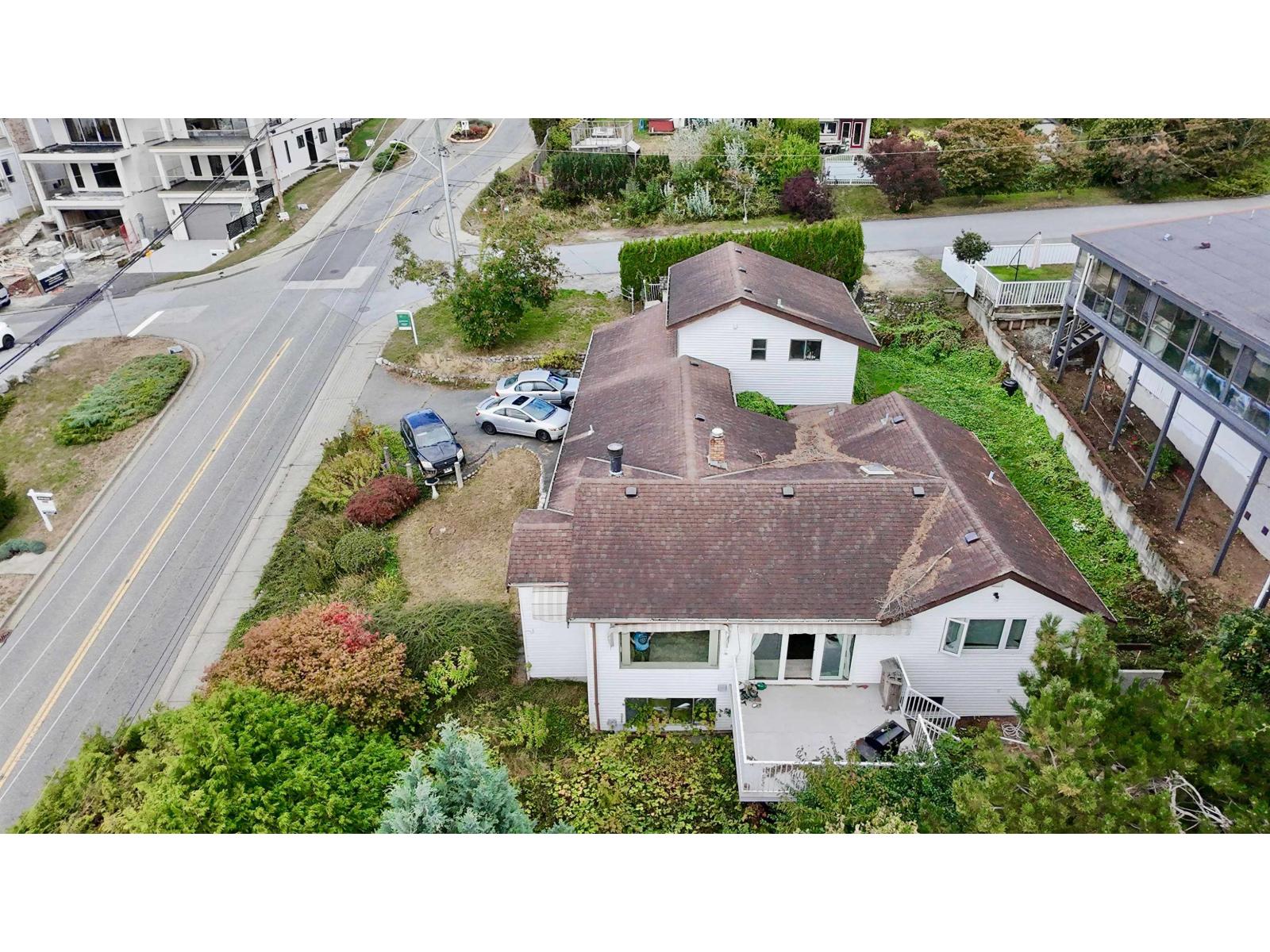 1352 OXFORD STREET, White Rock