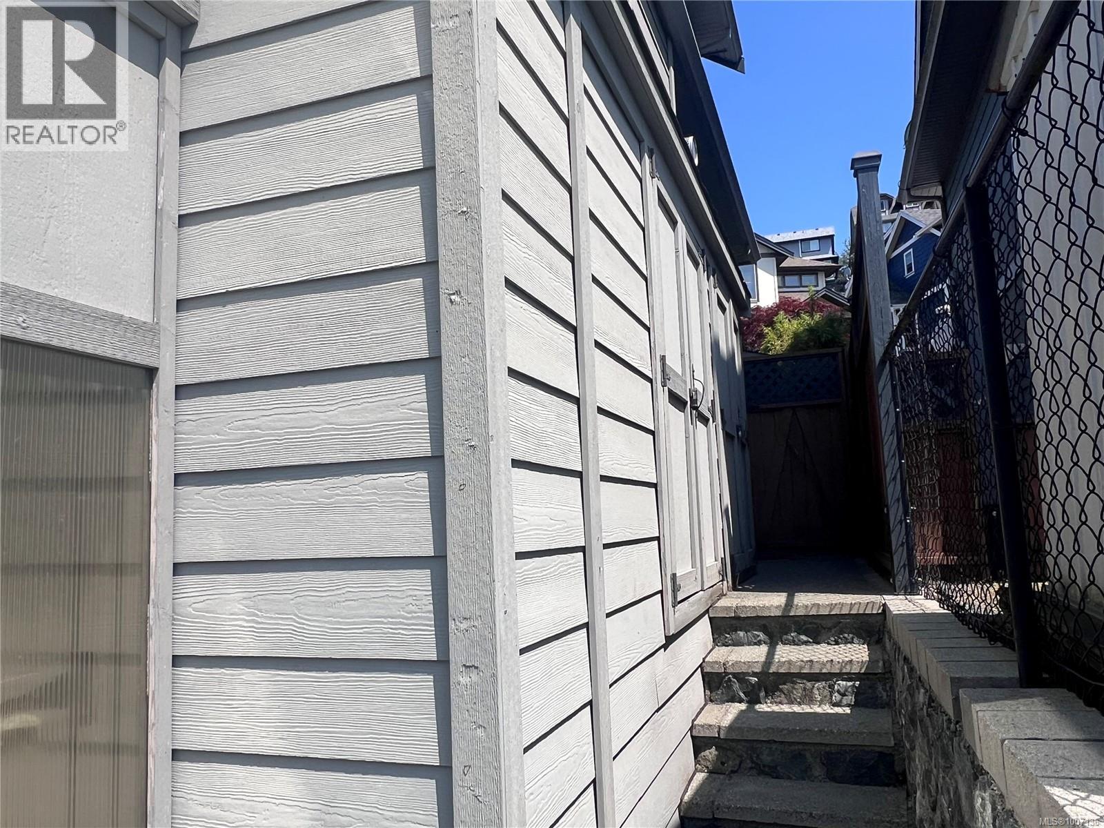 2536 Legacy Ridge, Langford