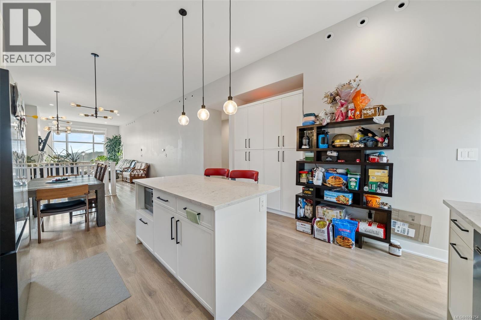  2532 Obsidian Place, Langford