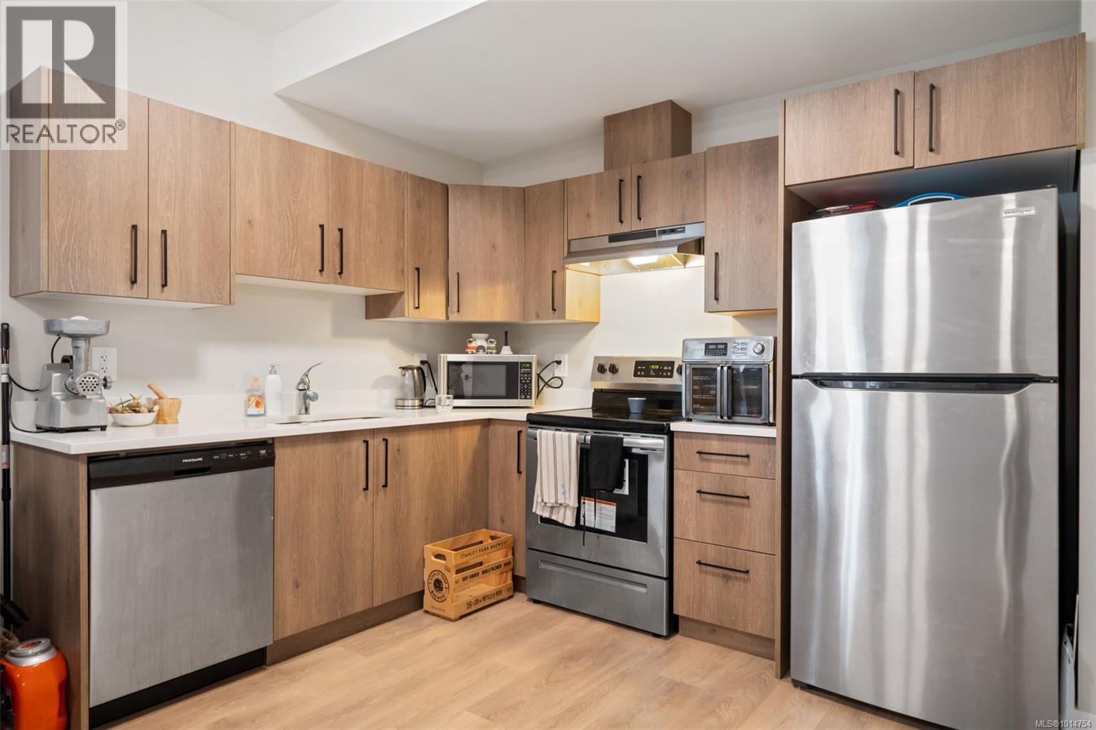  2532 Obsidian Place, Langford