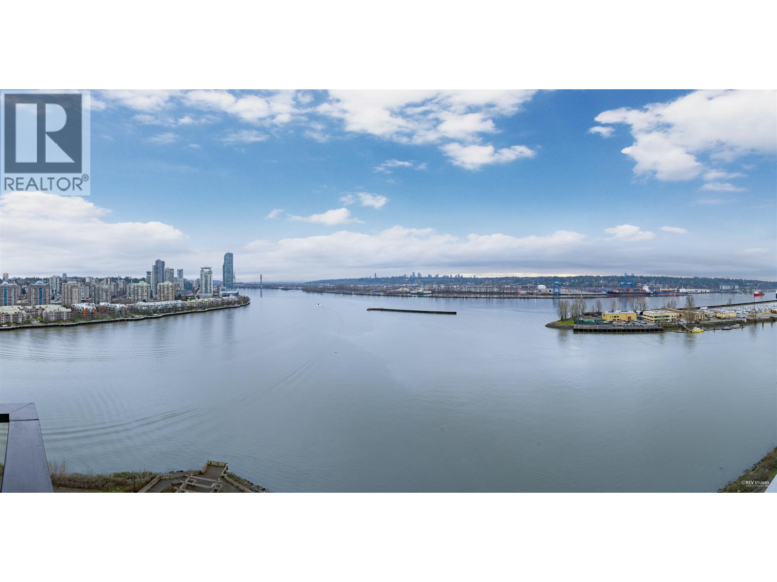 1606 210 SALTER STREET, New Westminster