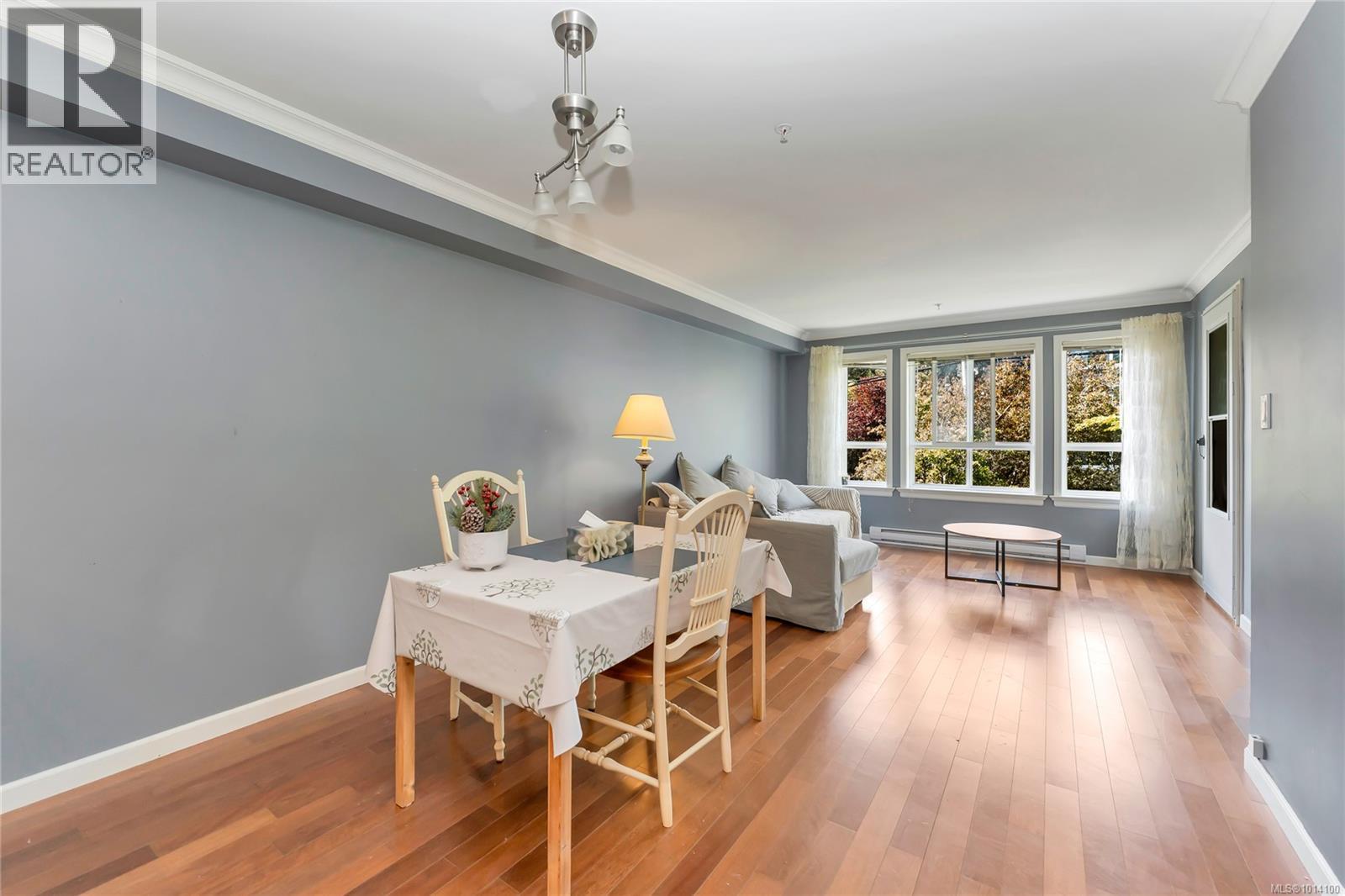 203 1514 Church Ave, Saanich