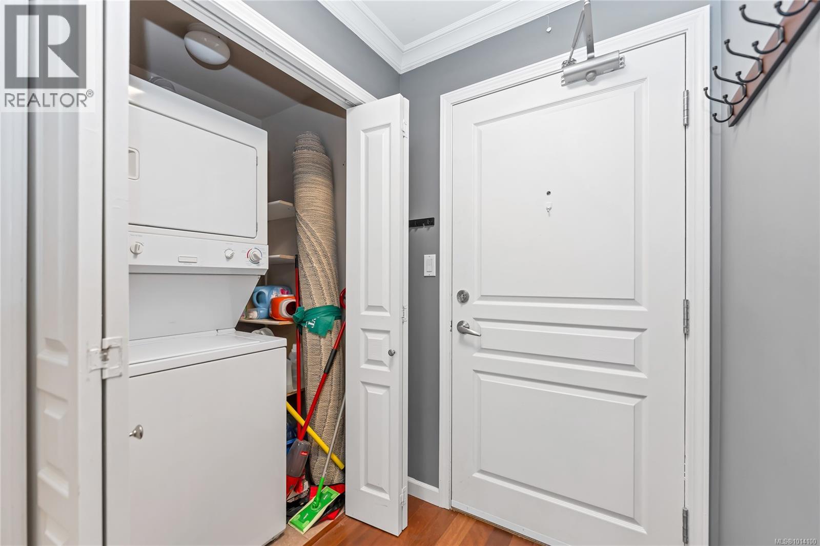 203 1514 Church Ave, Saanich
