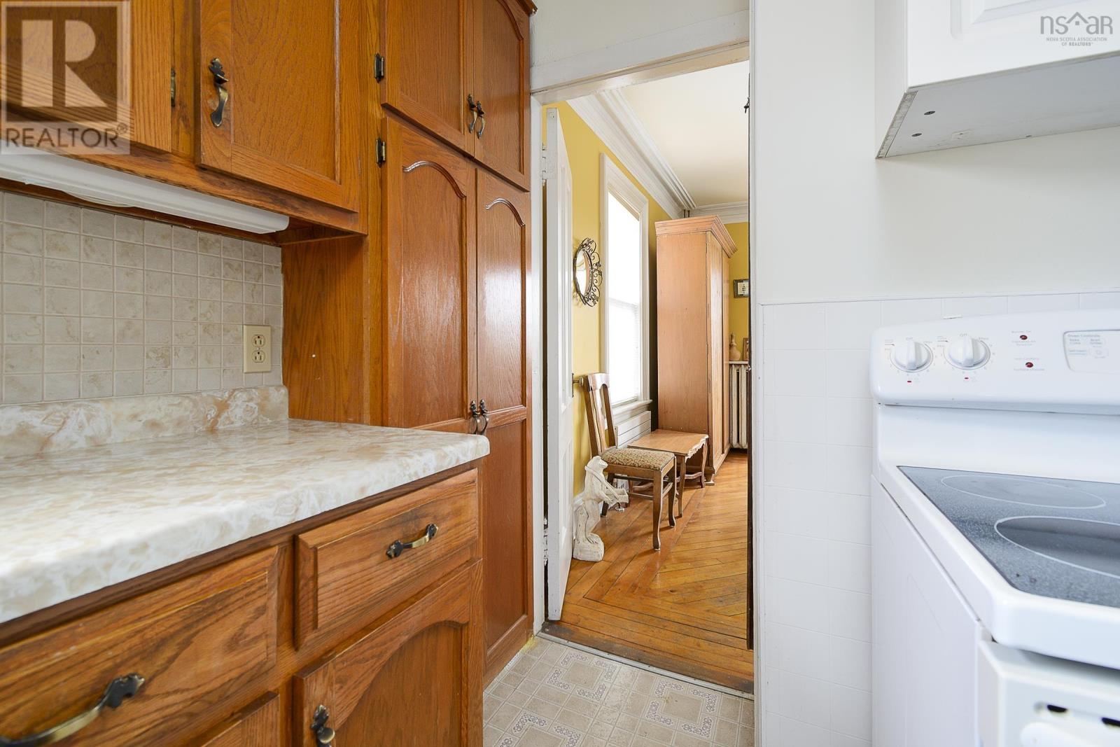 Property 11 of 49 of 523 Chebucto Street