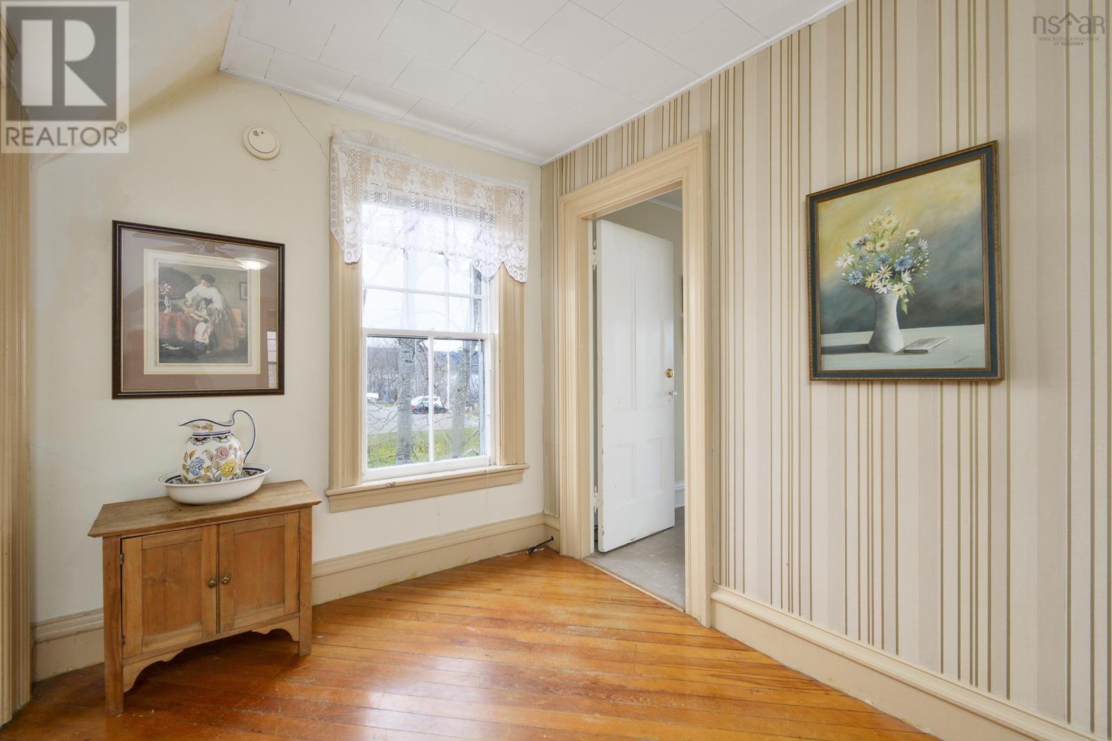 Property 32 of 49 of 523 Chebucto Street