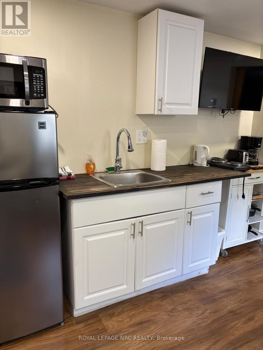 375 ALMOND LANE - 13