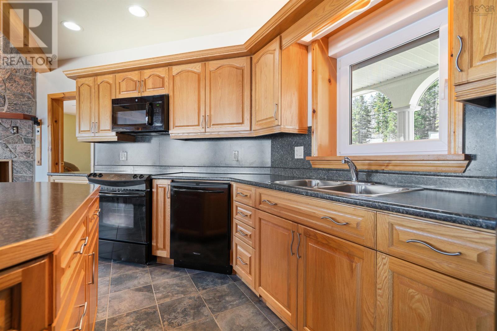 Property 22 of 49 of 6260 West Bay Road