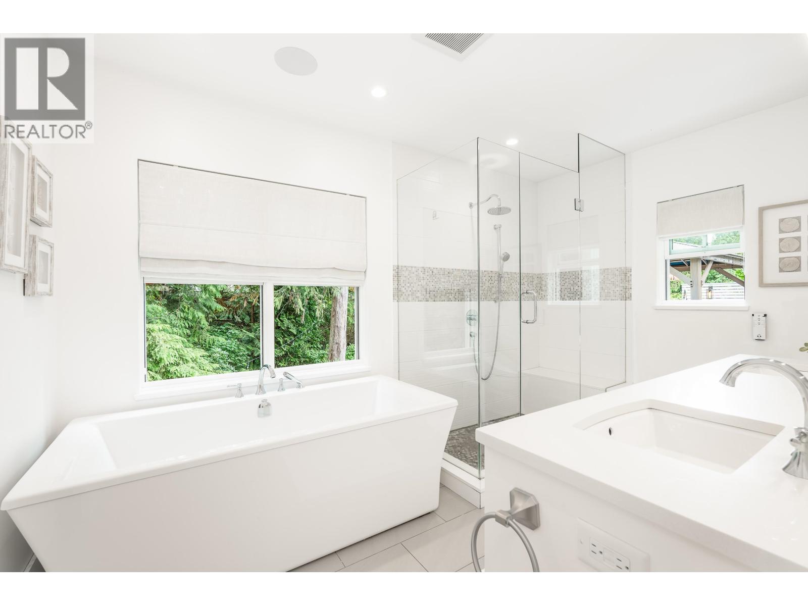 4710 CAULFEILD DRIVE, West Vancouver