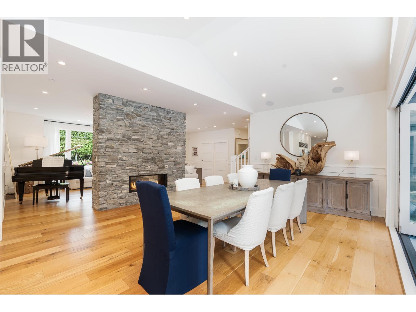 4710 CAULFEILD DRIVE, West Vancouver