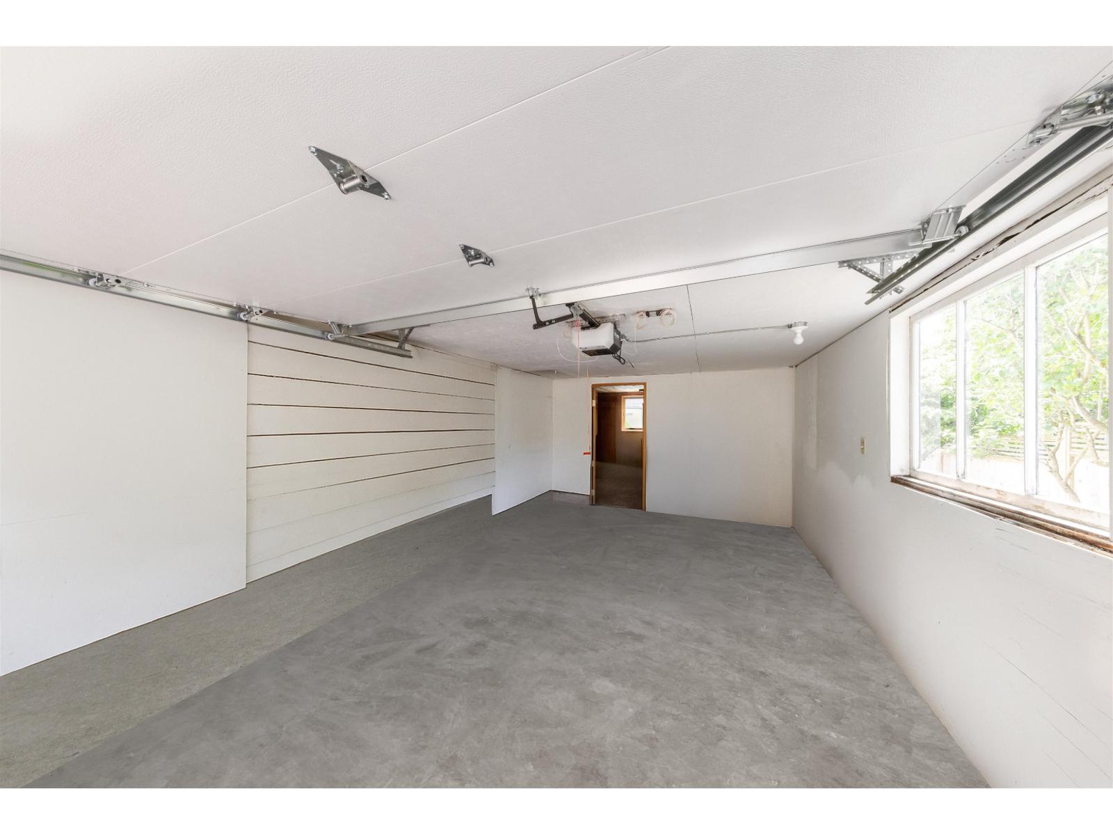 13044 14 AVENUE, Surrey