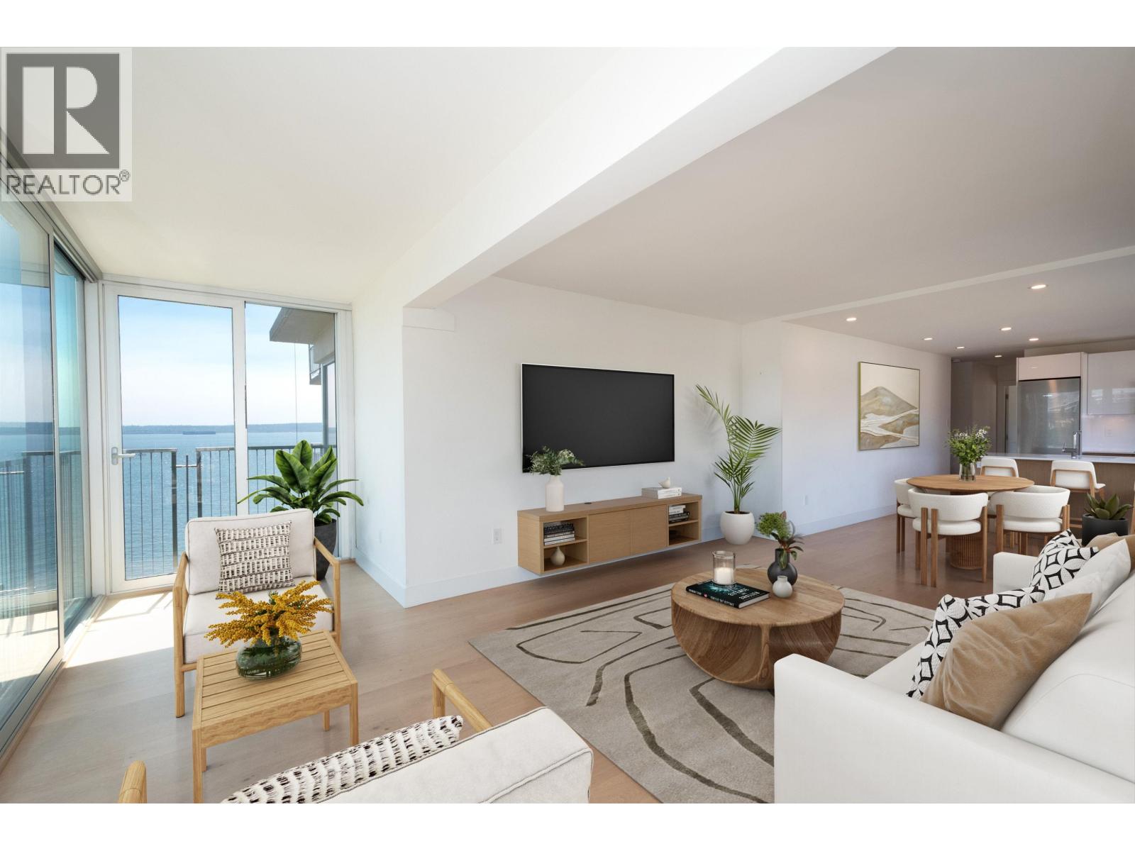 708 150 24TH STREET, West Vancouver