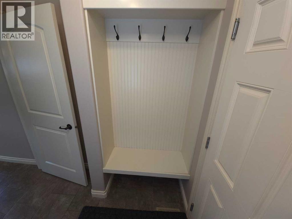 7128 Henner's Road, Lacombe