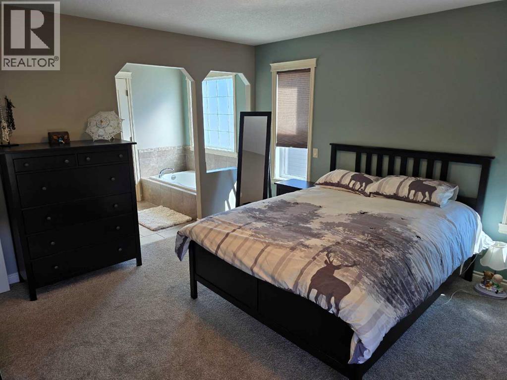 7128 Henner's Road, Lacombe