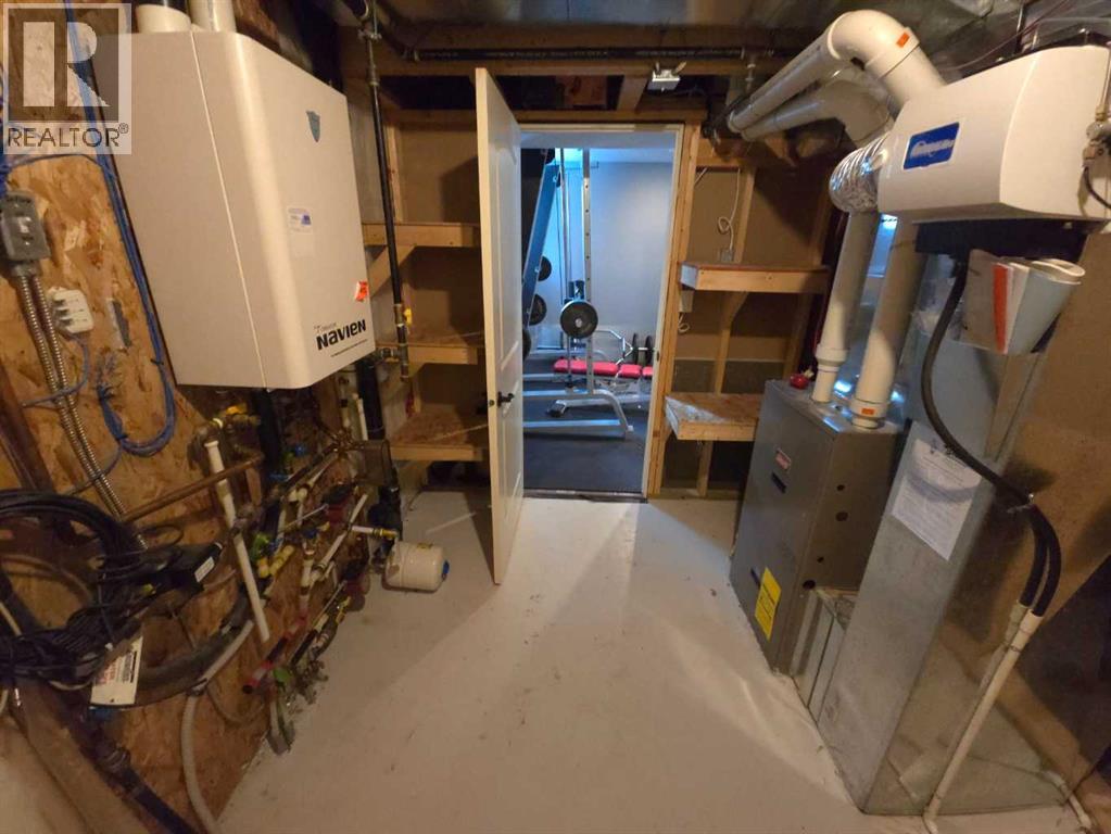 7128 Henner's Road, Lacombe