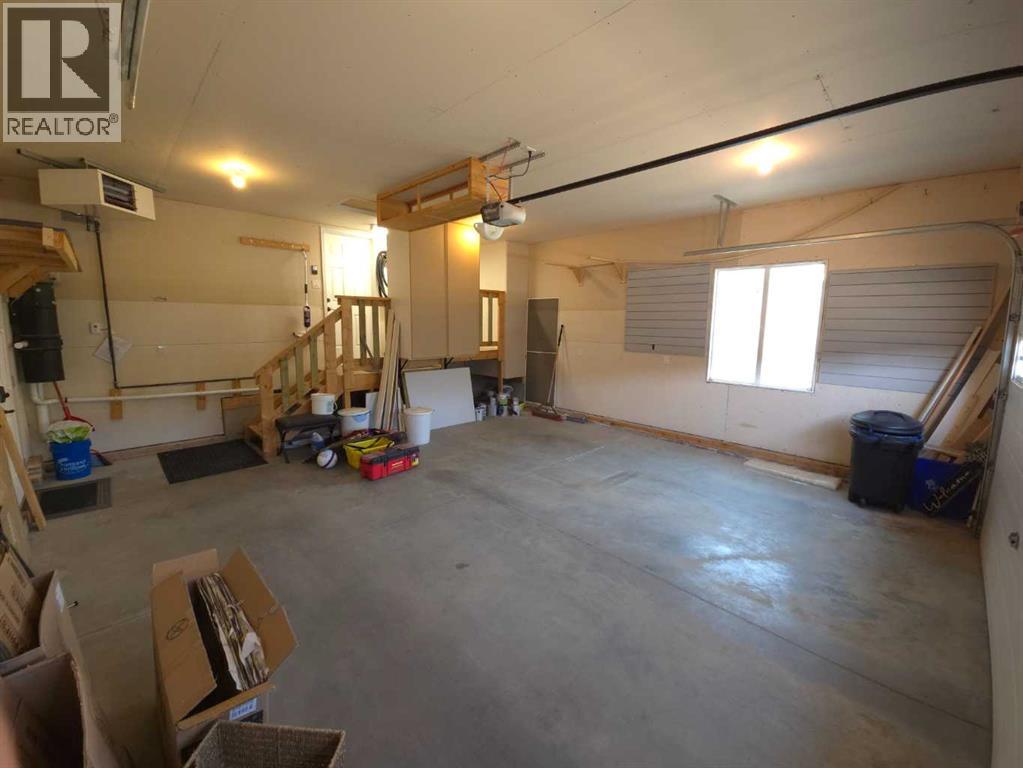 7128 Henner's Road, Lacombe