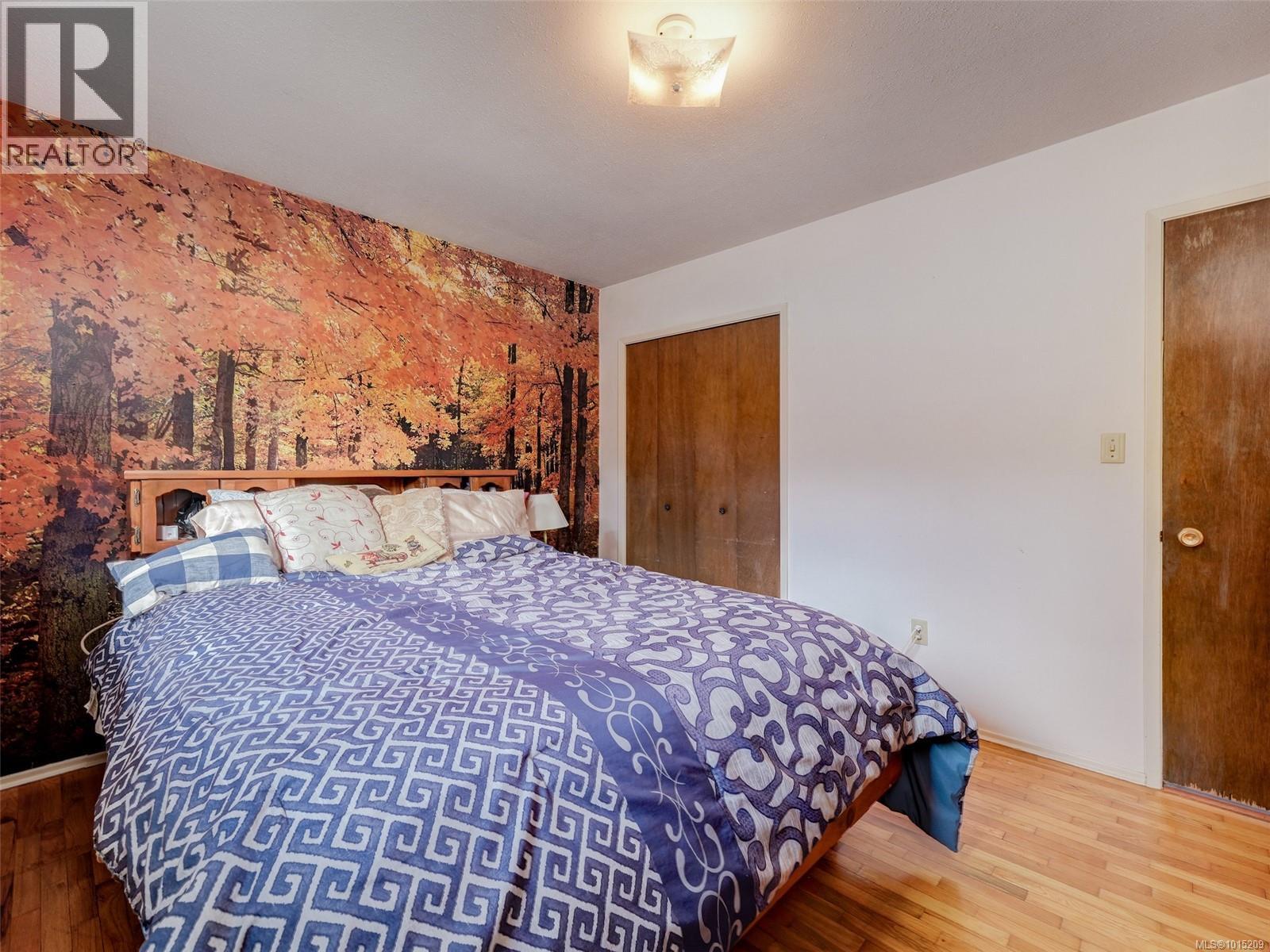  915 Rowils Crescent, Langford