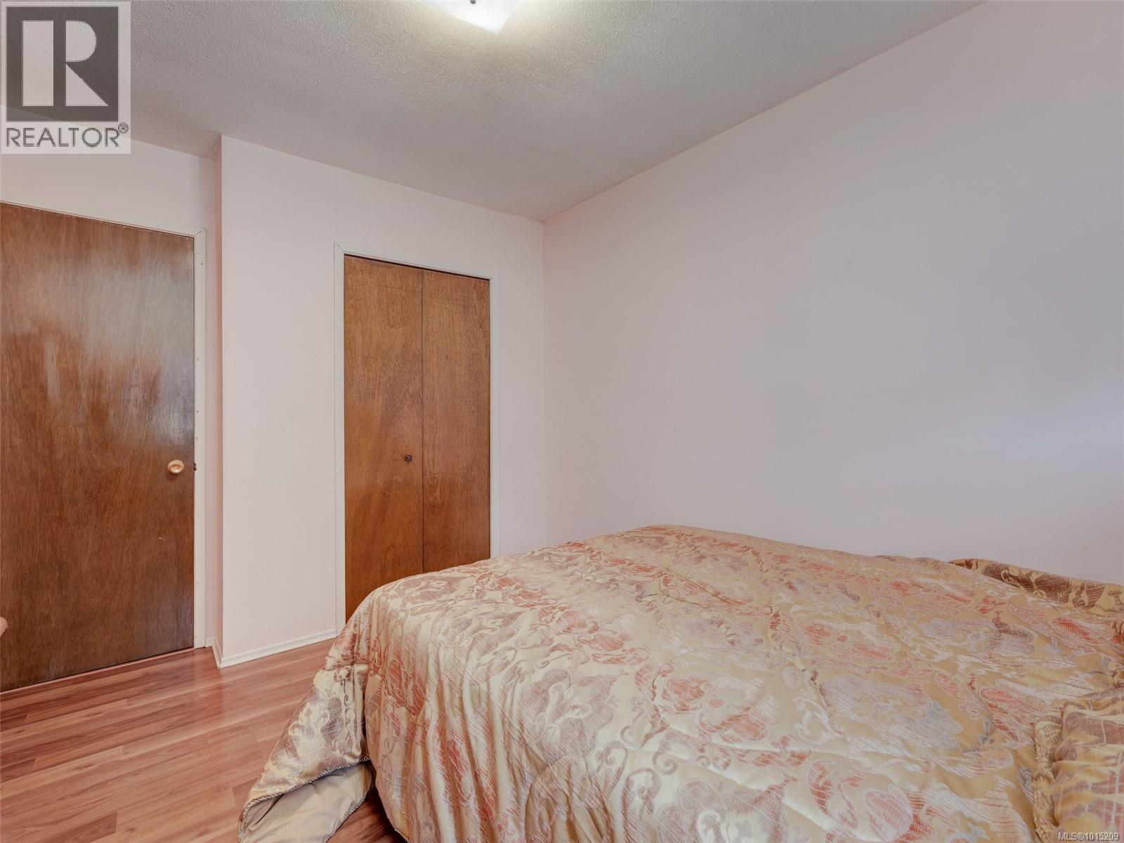  915 Rowils Crescent, Langford