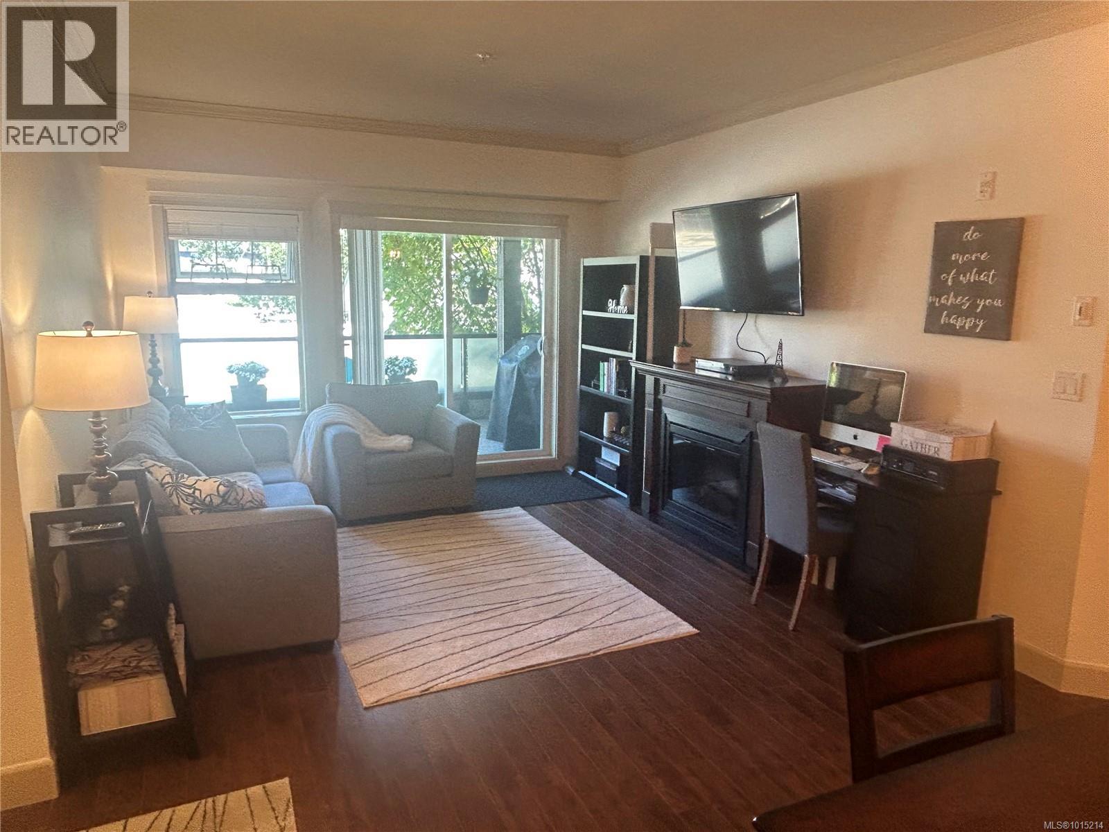 203 2881 Peatt Road, Langford