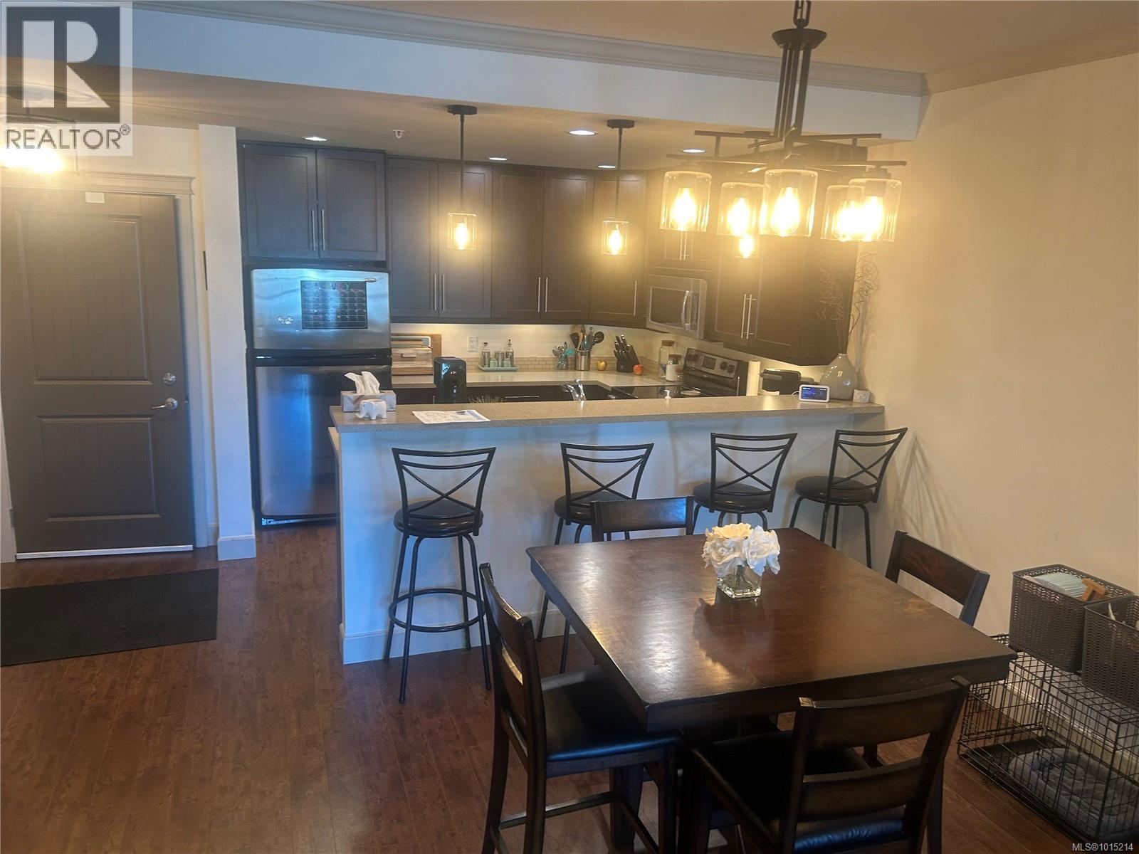 203 2881 Peatt Road, Langford