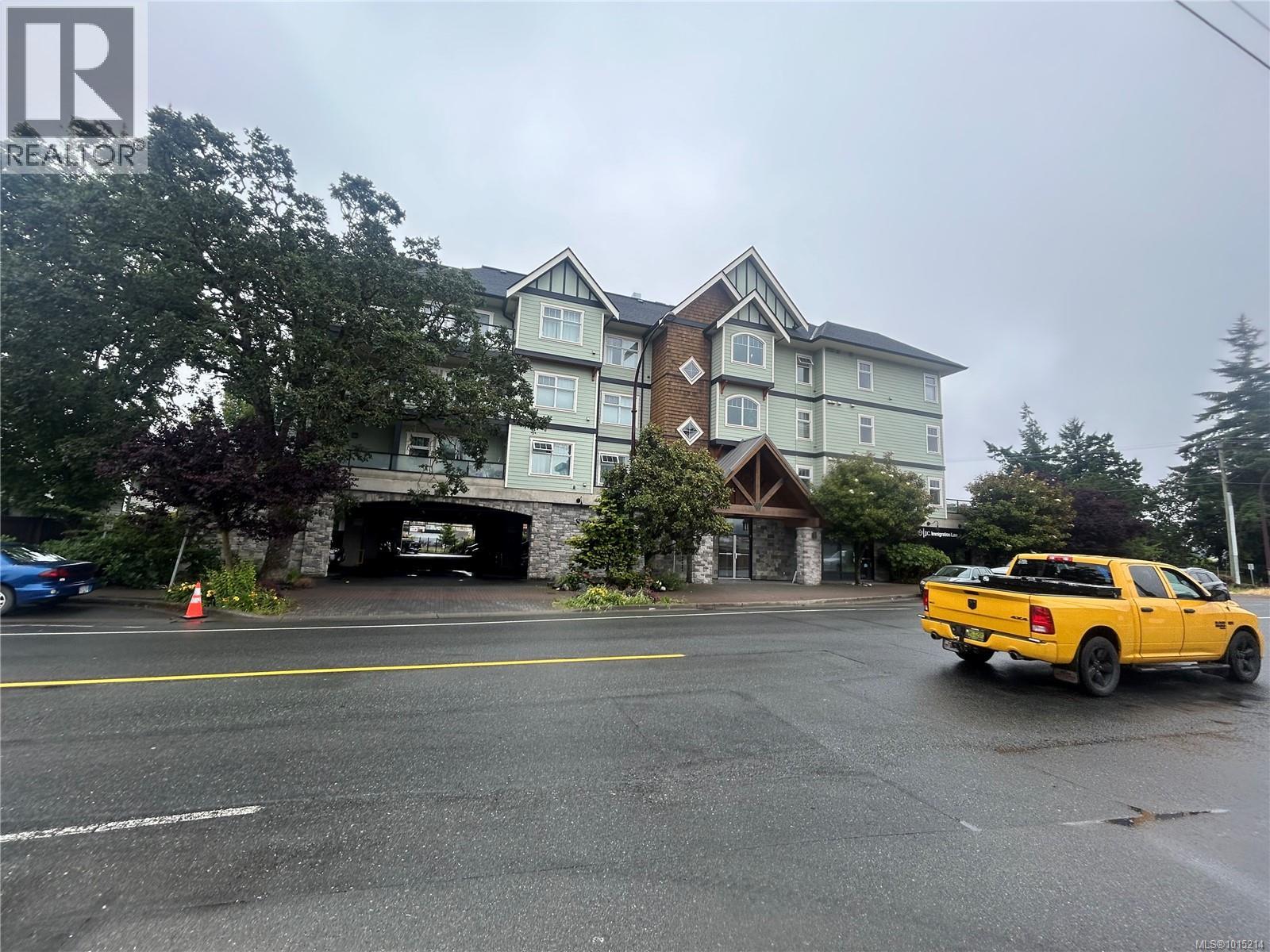 203 2881 Peatt Road, Langford