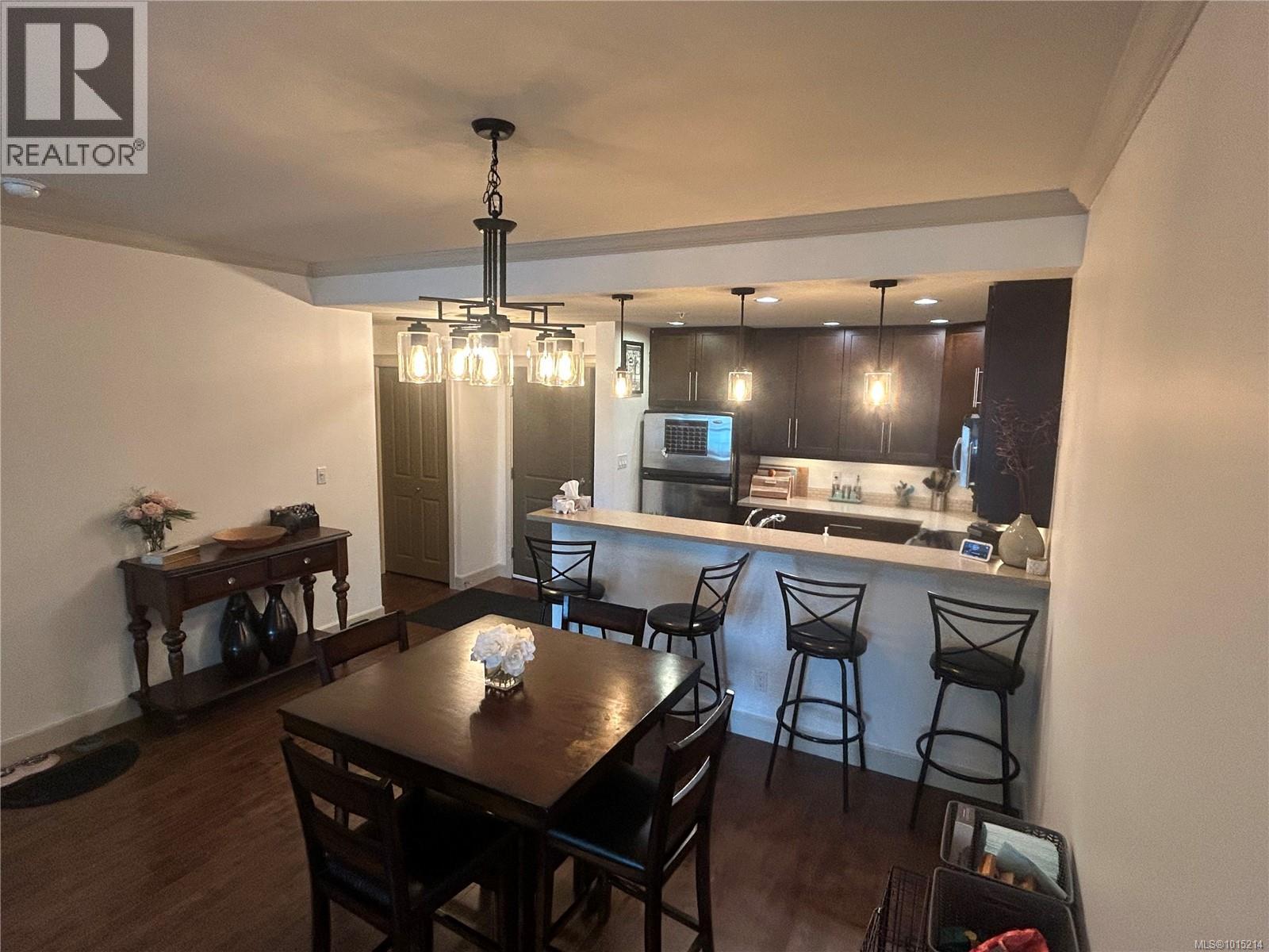 203 2881 Peatt Road, Langford