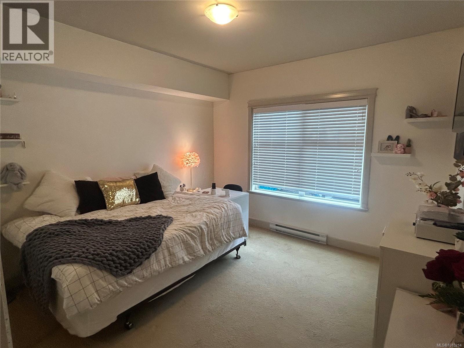 203 2881 Peatt Road, Langford