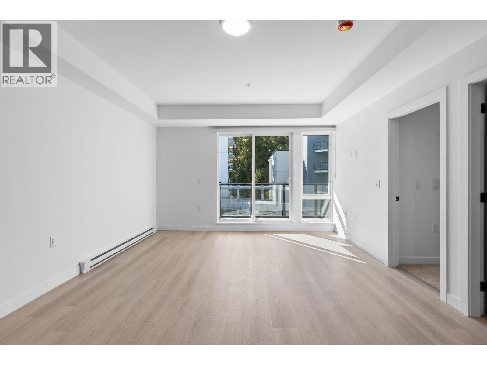 206 2002 ST. GEORGE STREET, Port Moody