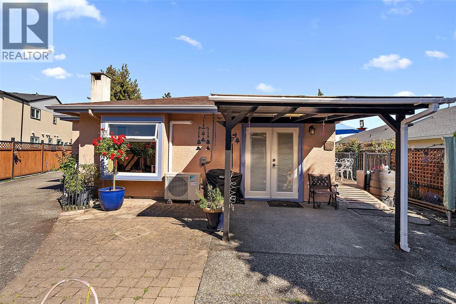  10386 Resthaven Drive, Sidney